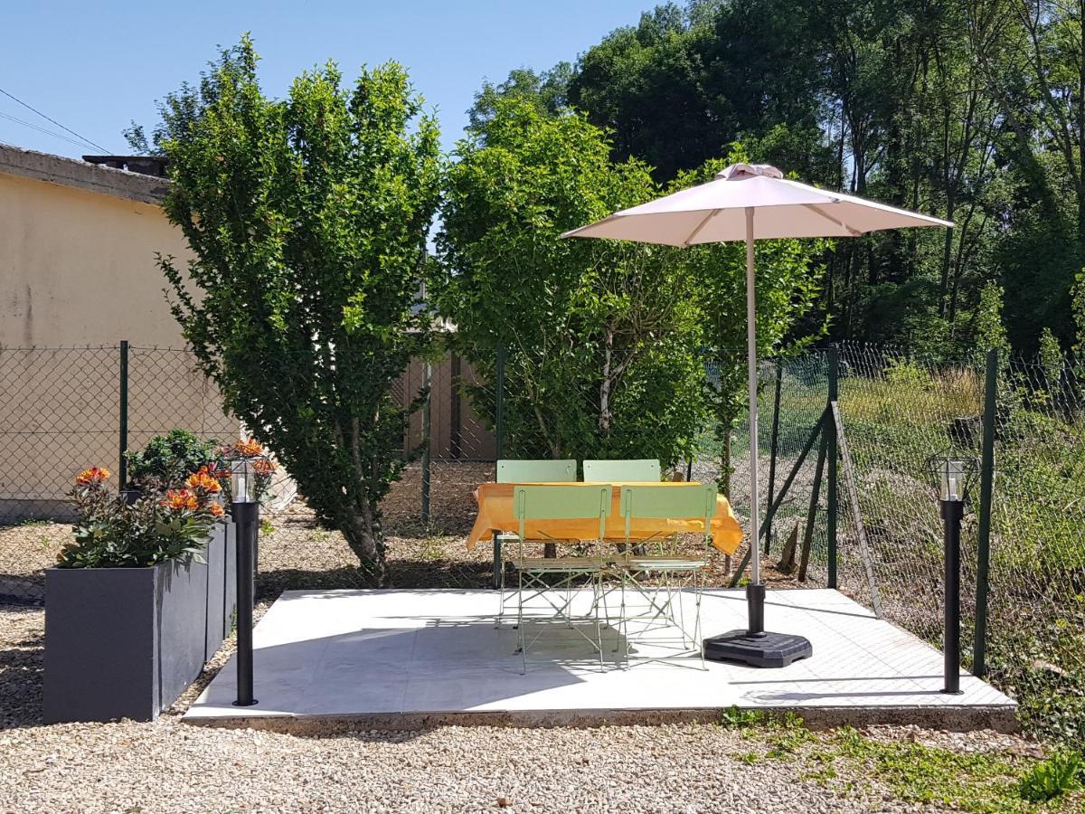 Agreable Petite Maison Proche Joigny Chamvres Dış mekan fotoğraf
